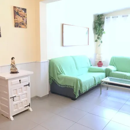 Villa Tarragona 90 *